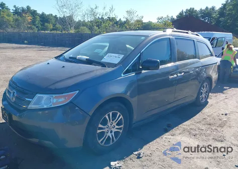 2013 Honda Odyssey Ex-L from USA, damaged, VIN 5FNRL5H65DB030297